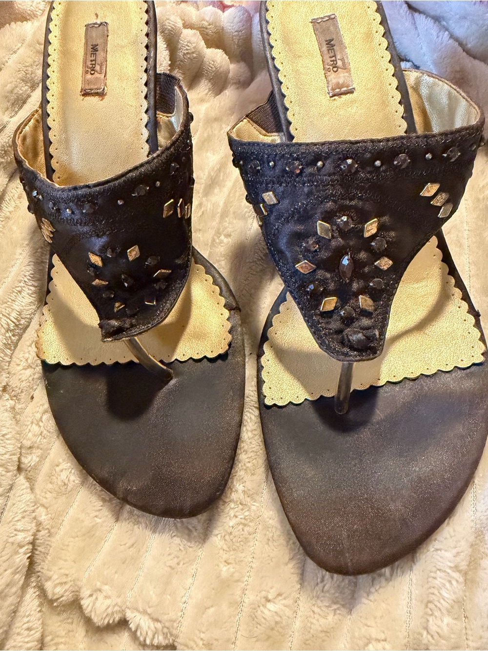Metro 7 Vintage Beaded Wedge Sandals